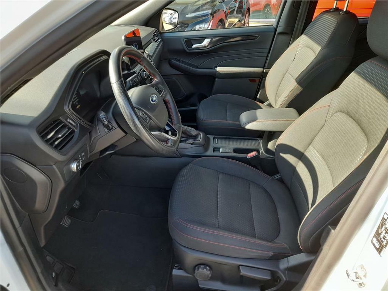Ford Kuga ST-Line 1.5T EcoBoost 110kW (150CV) - Foto 2