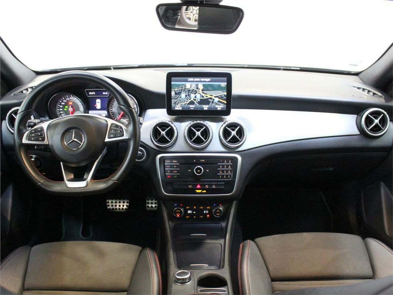 Mercedes GLA 220 d AMG Line - Foto 2