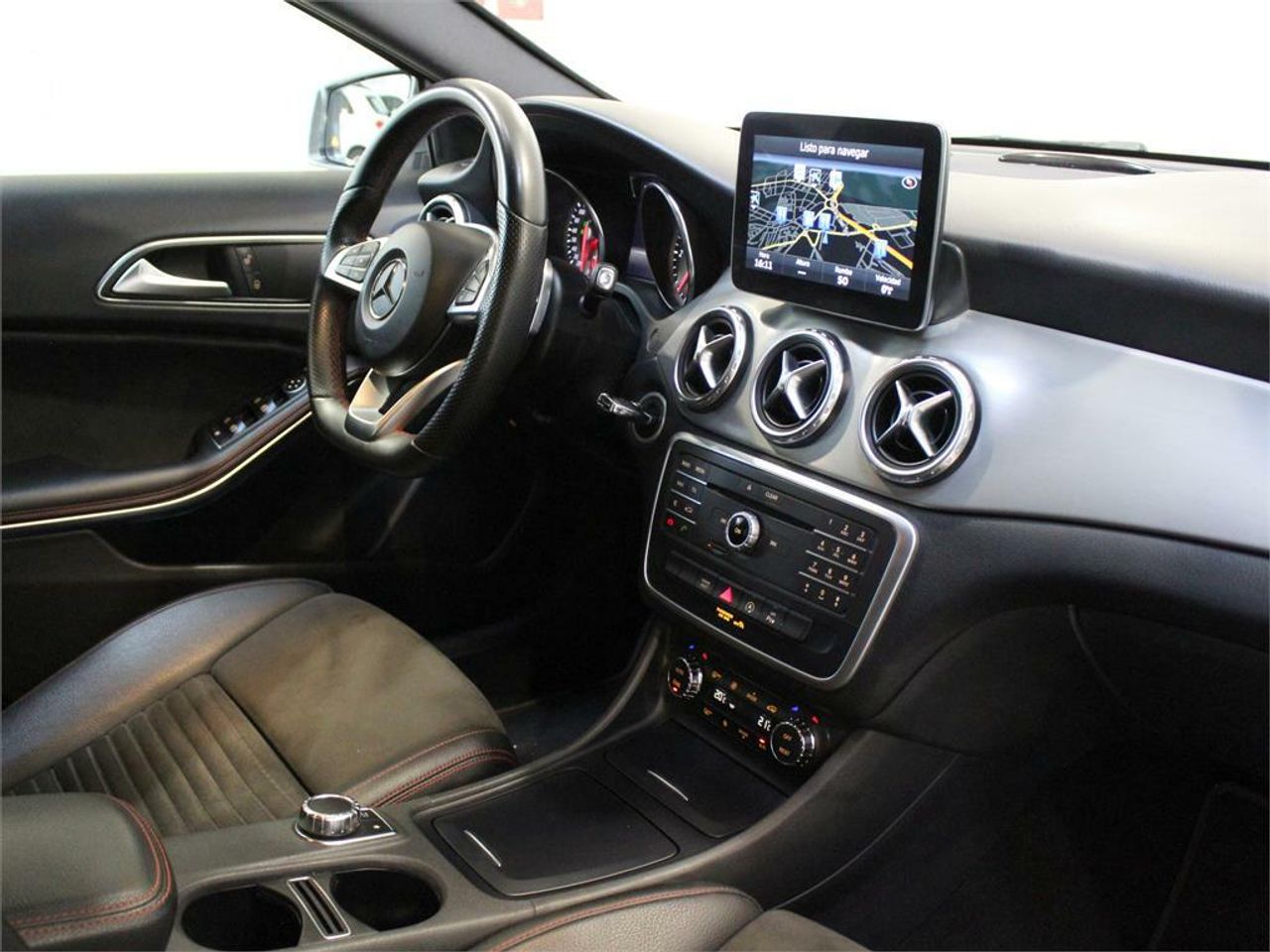 Mercedes GLA 220 d AMG Line - Foto 2