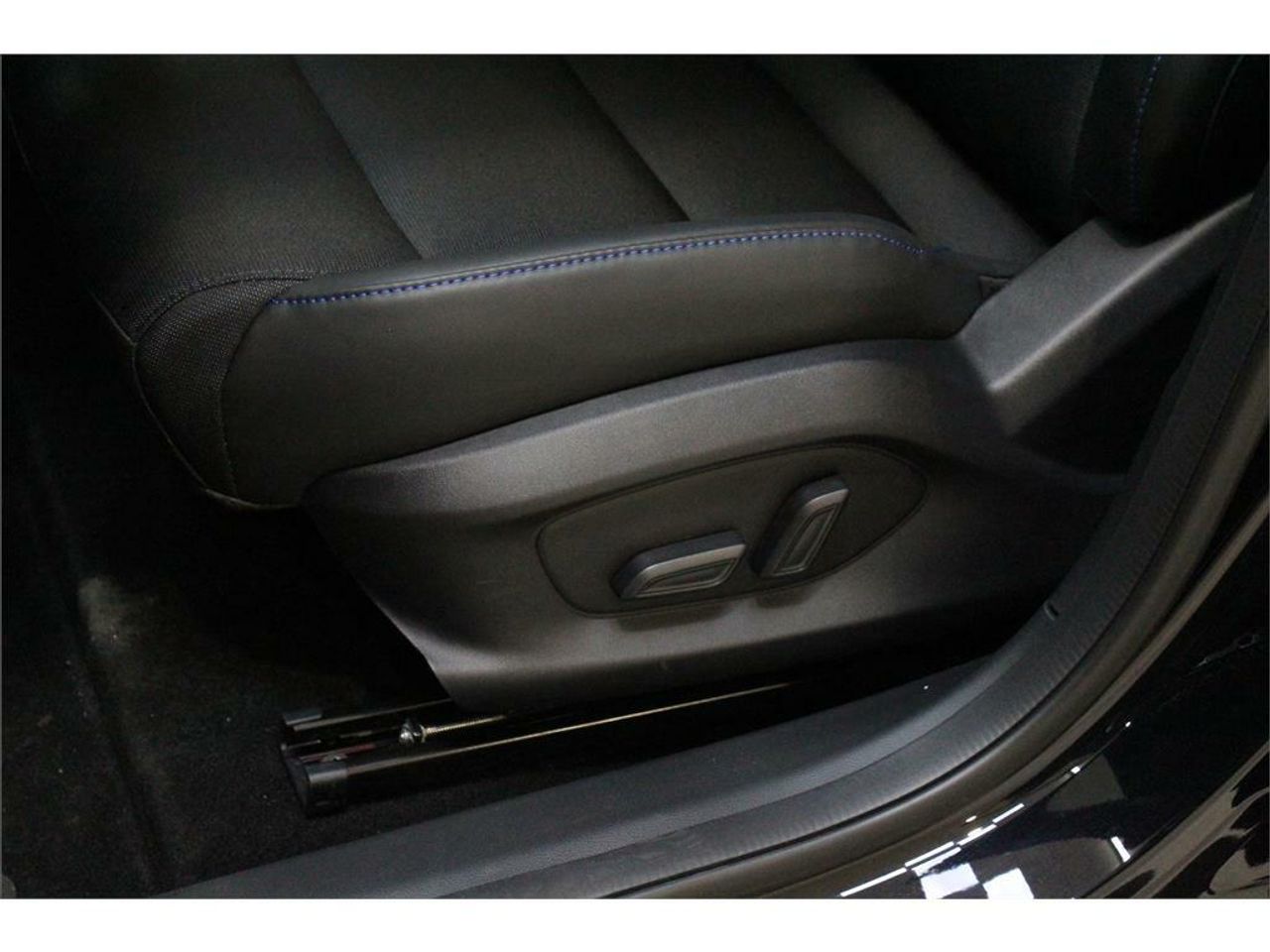 MG MG4 64kWh Luxury - Foto 2