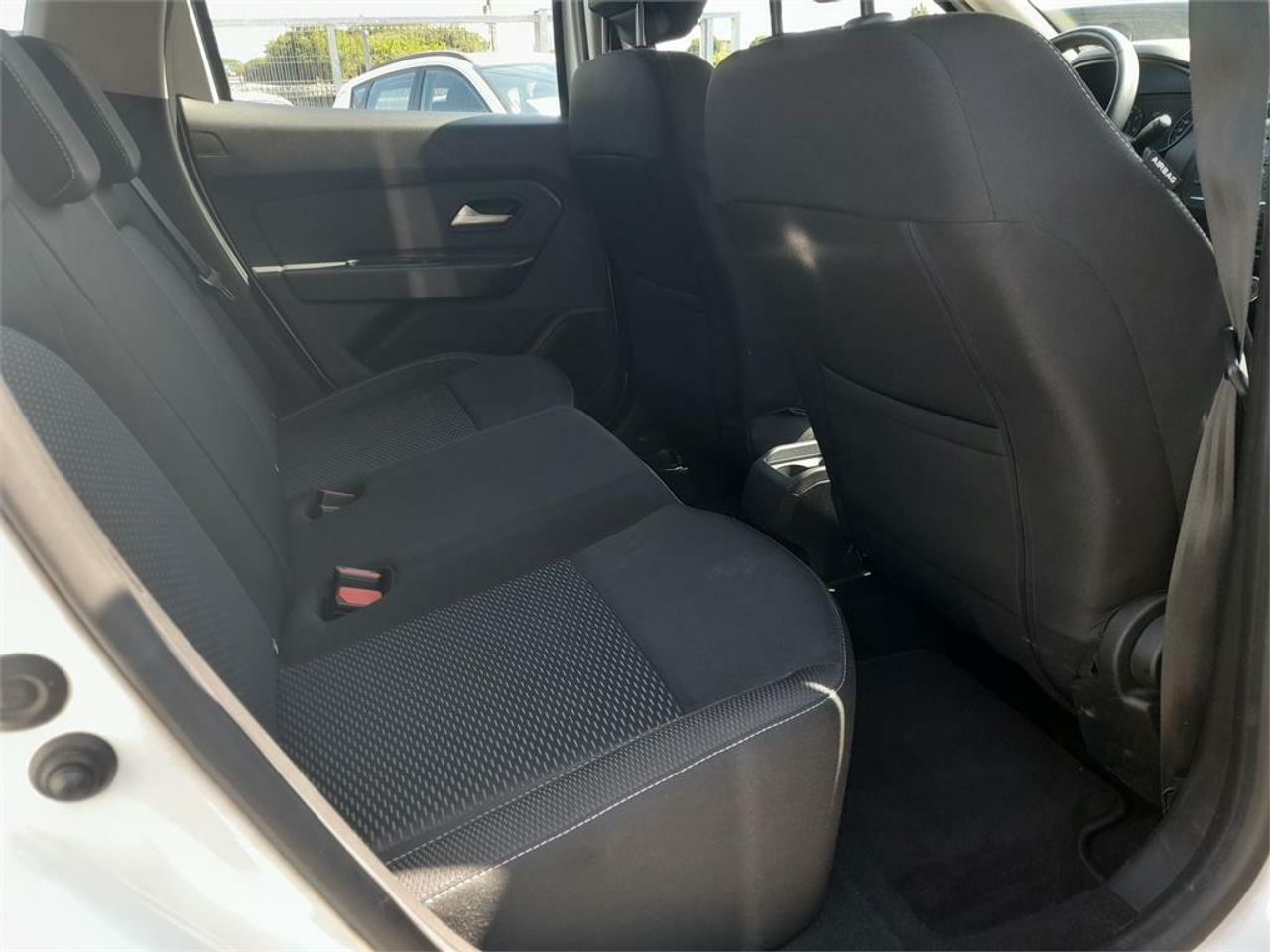 Dacia Duster Essential Blue dCi 85kW (115CV) 4X4 - Foto 2