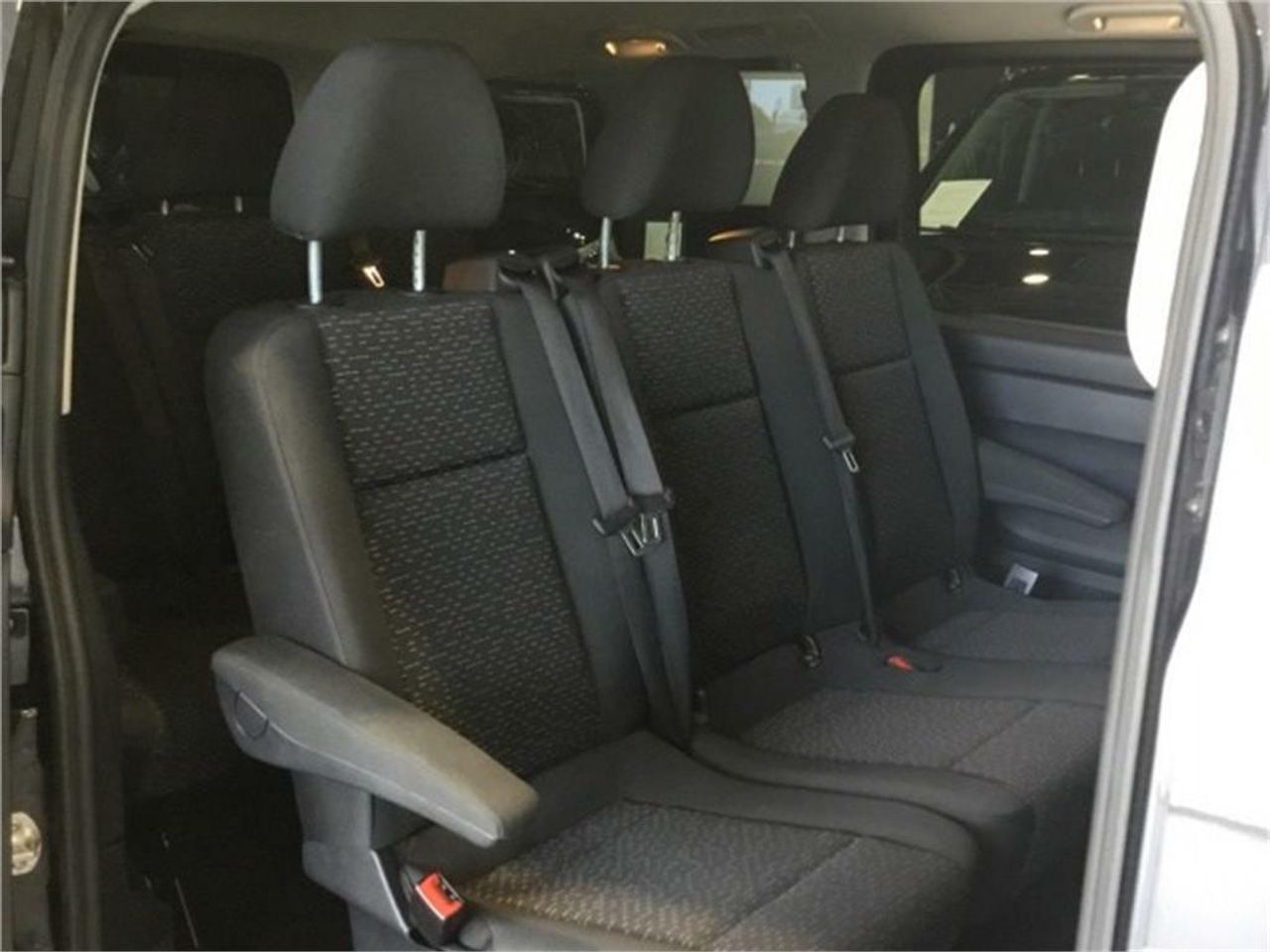 Mercedes Vito 116CDI AT 120kW Tourer Pro Larga - Foto 2