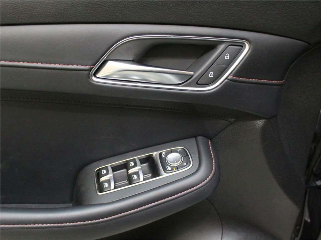 MG HS 1.5T Comfort DCT - Foto 2