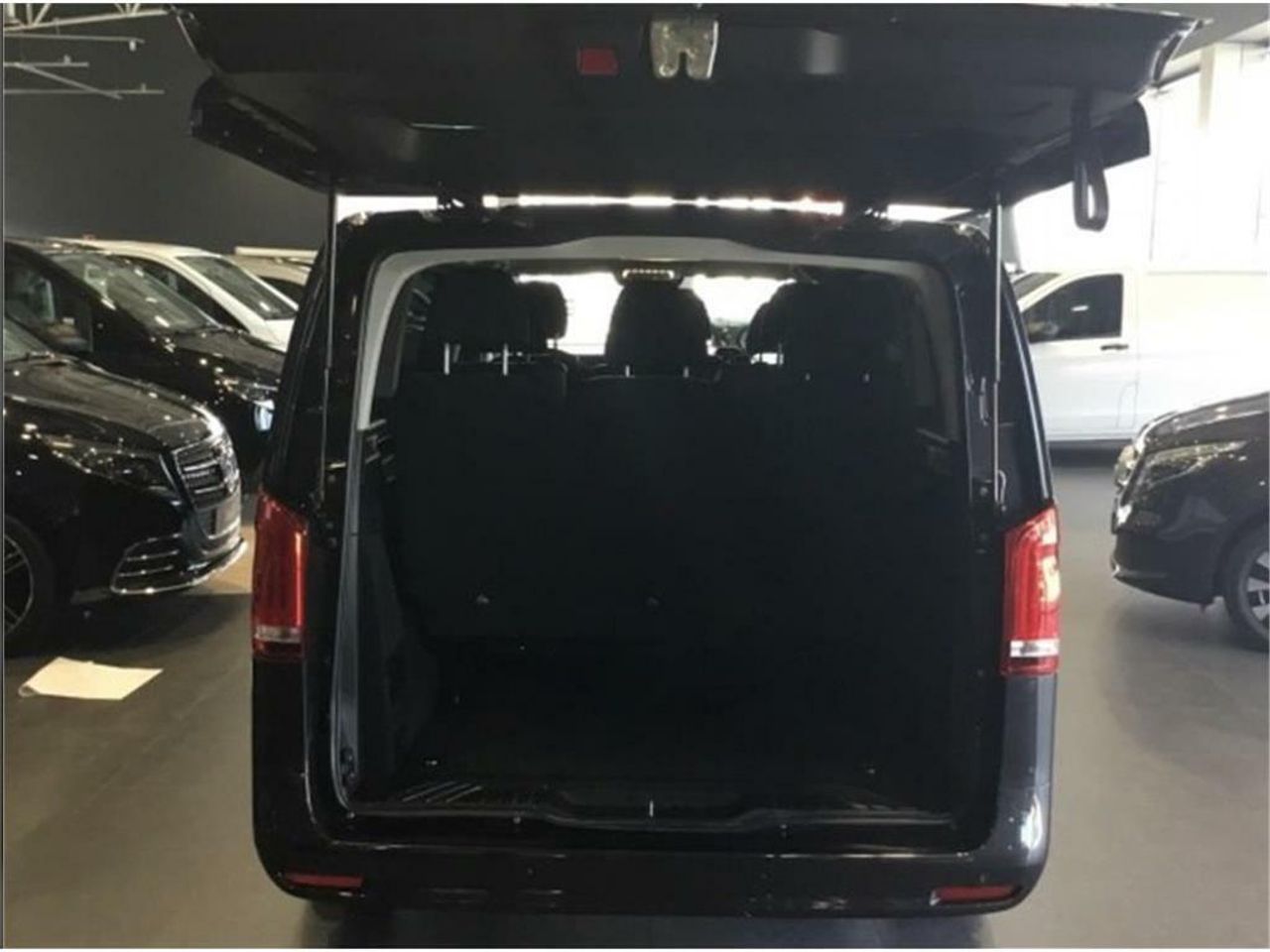 Mercedes Vito 116CDI AT 120kW Tourer Pro Larga - Foto 2