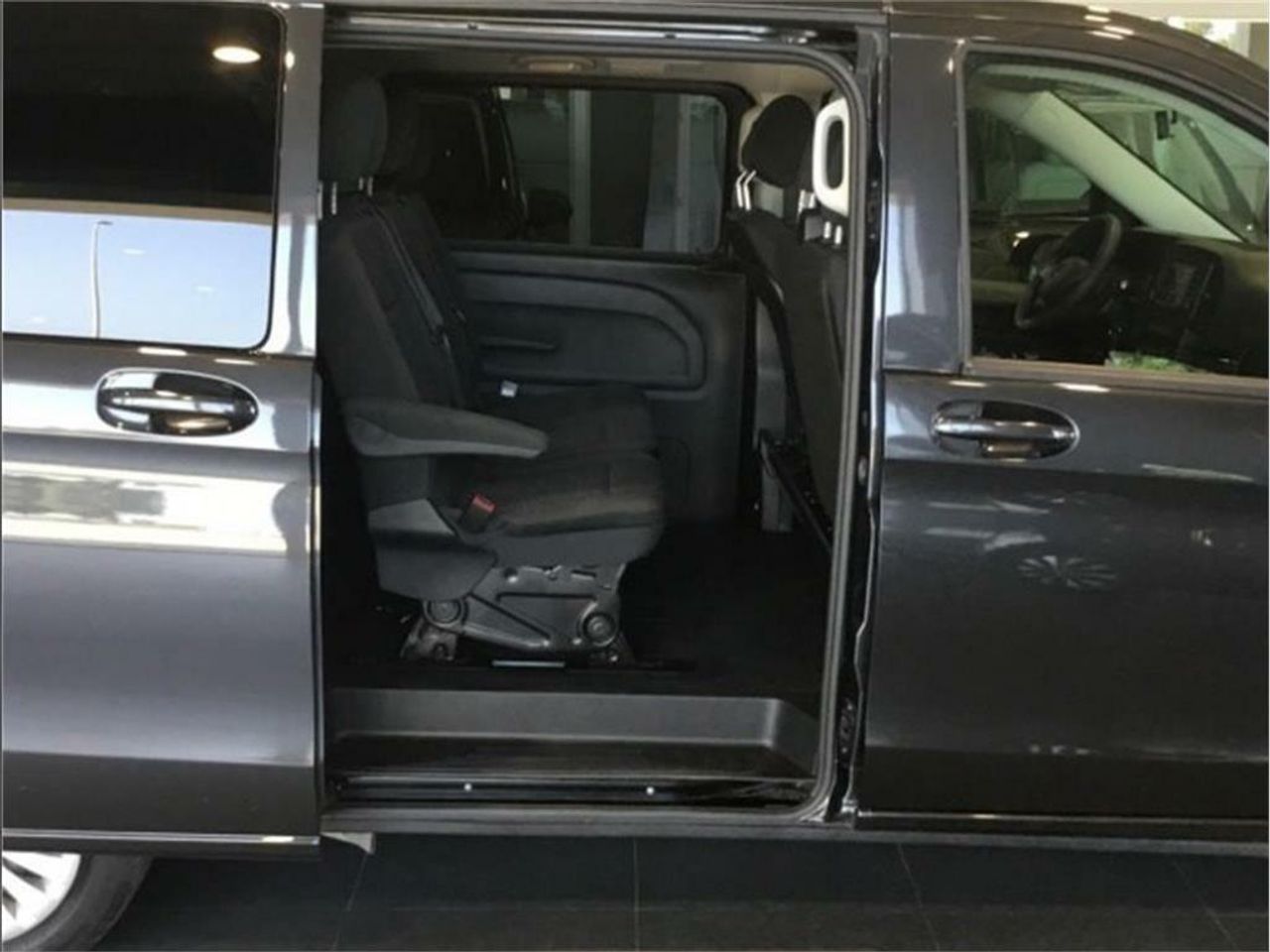 Mercedes Vito 116CDI AT 120kW Tourer Pro Larga - Foto 2