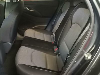 Hyundai i30 1.5 DPI Essence