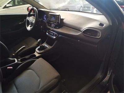Hyundai i30 1.5 DPI Essence