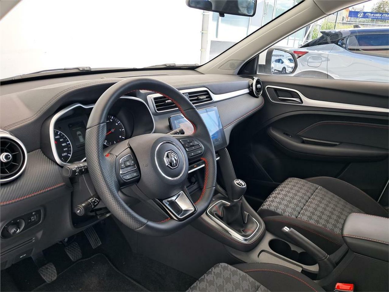 MG ZS 1.5 Comfort - Foto 2