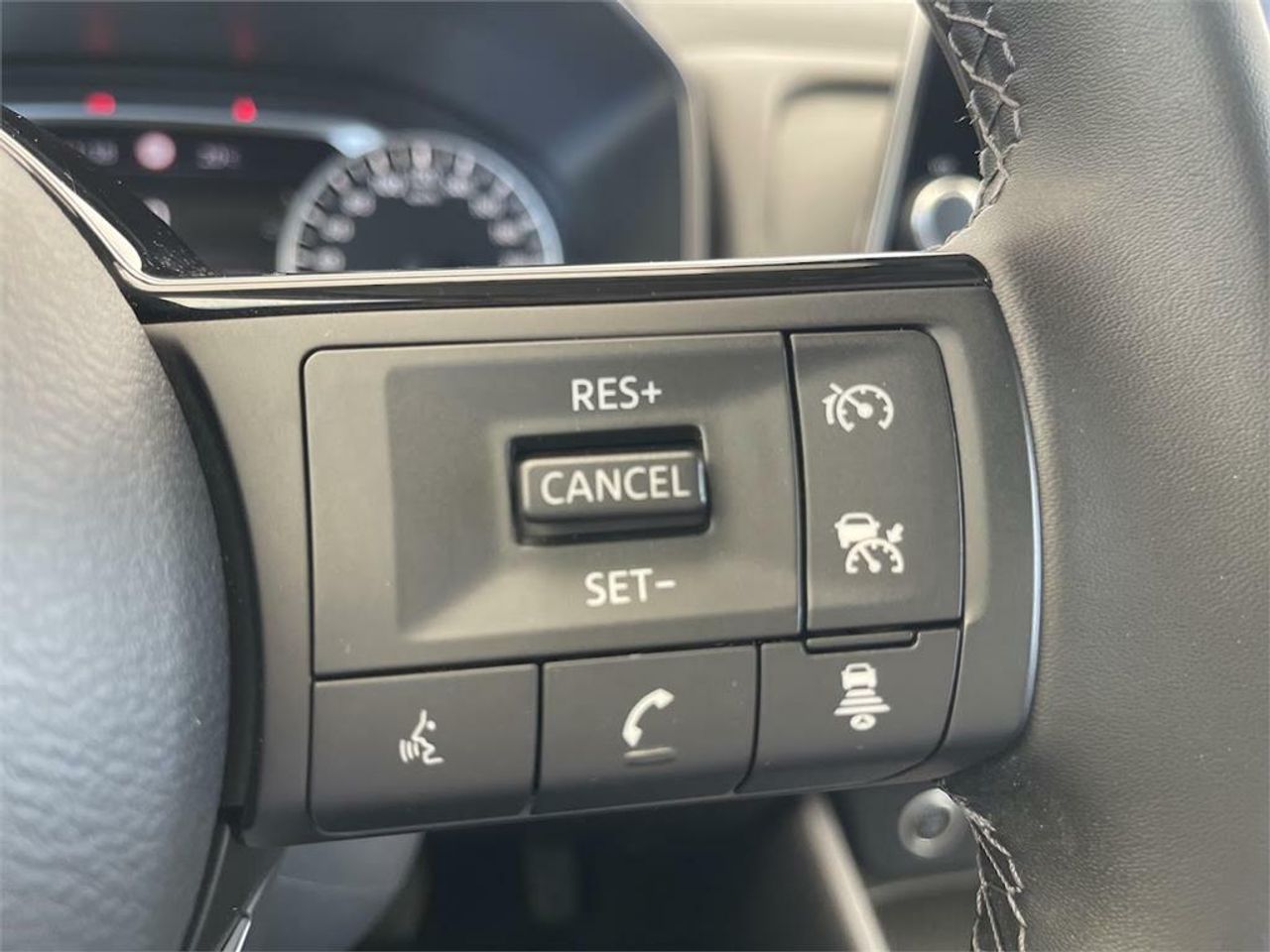 Nissan Qashqai DIG-T 103kW (140CV) mHEV 4x2 Acenta - Foto 2