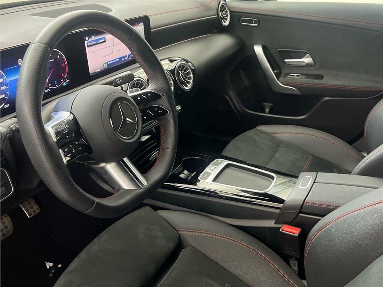Mercedes CLA 200 d Shooting Brake - Foto 2