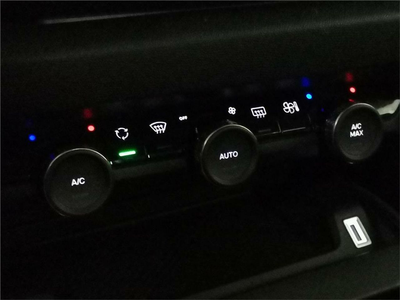 Citroën C4 PureTech 130 S&S 6v Feel Pack - Foto 2