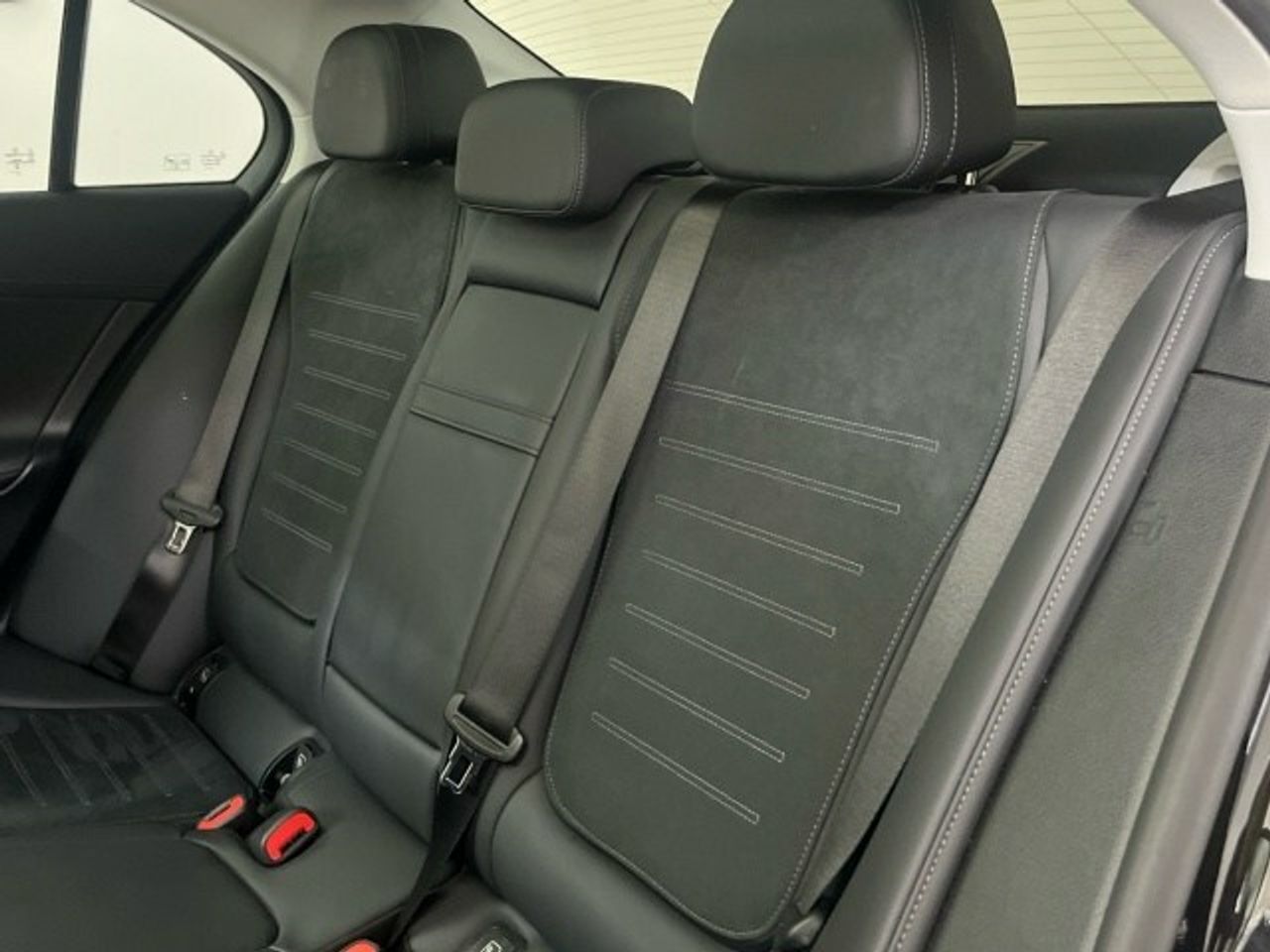 Mercedes Clase C 200 d Berlina - Foto 2
