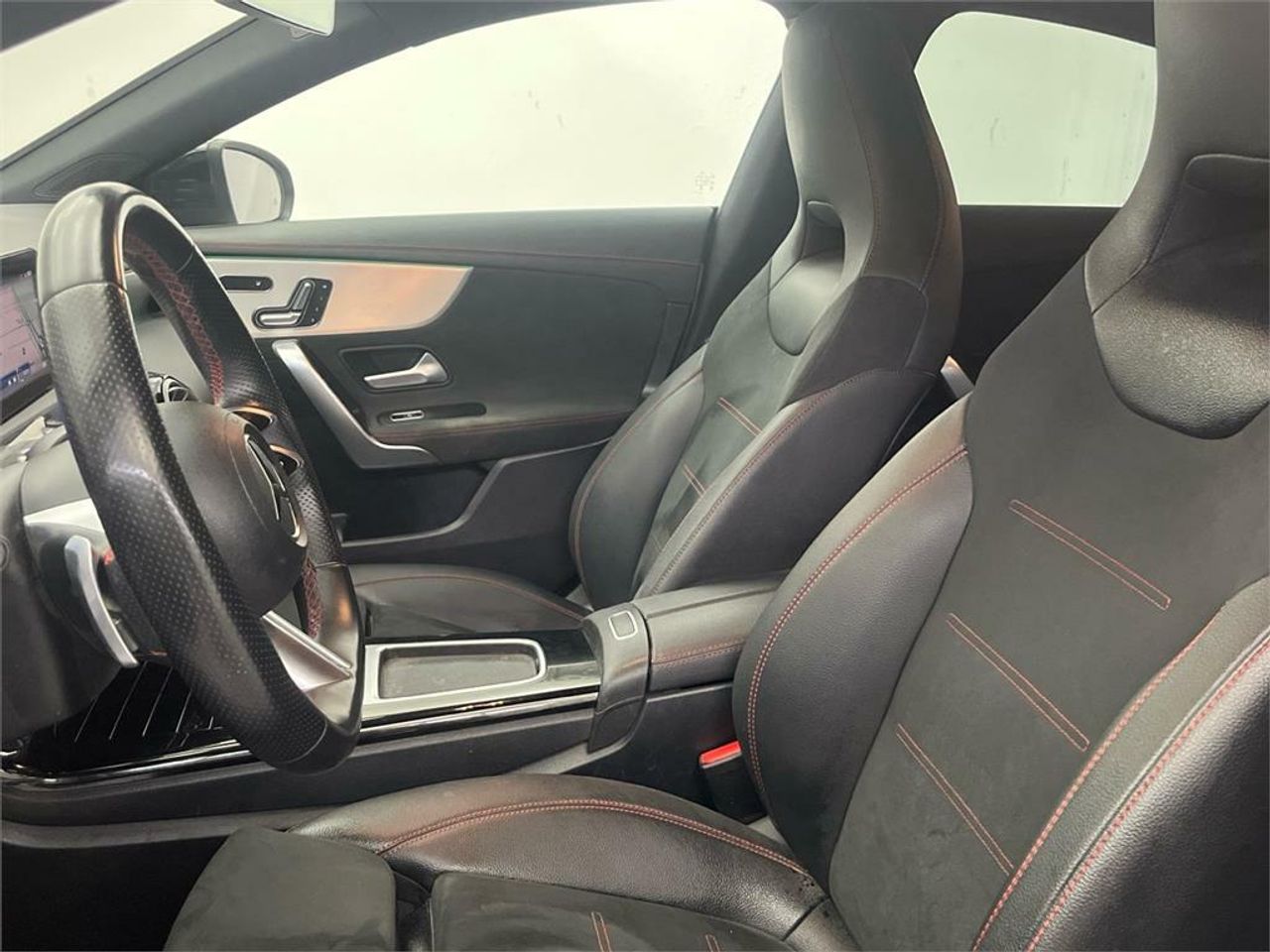 Mercedes CLA 200 d AMG Line (EURO 6d) - Foto 2