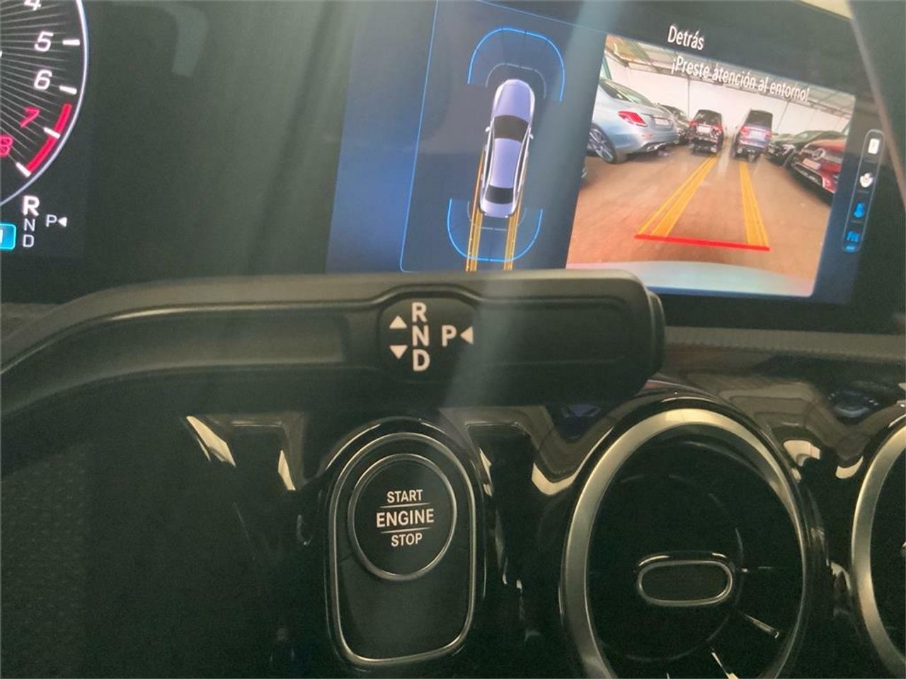 Mercedes Clase A 250 e Sedán - Foto 2