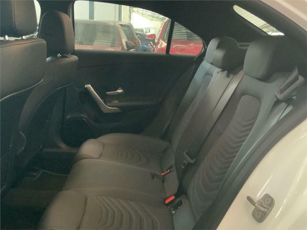 Mercedes Clase A 250 e Sedán - Foto 2