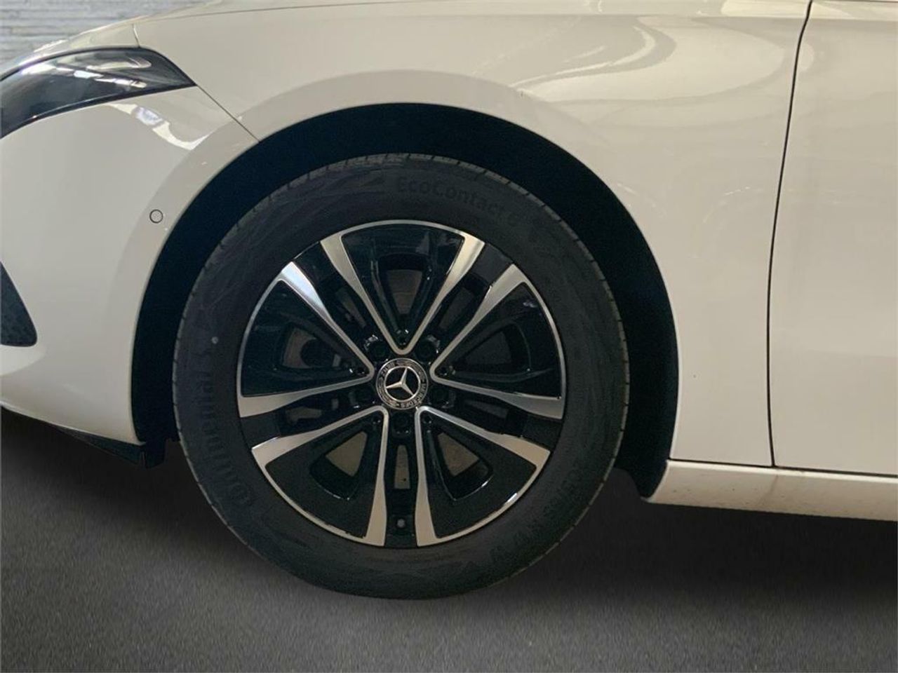 Mercedes Clase A 250 e Sedán - Foto 2