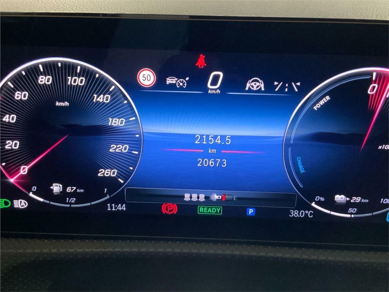 Mercedes Clase A 250 e Sedán - Foto 2