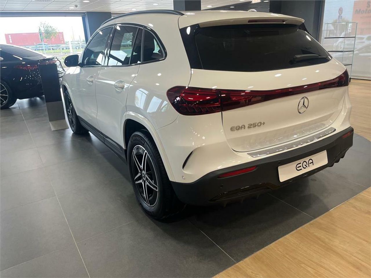 Mercedes EQA EQA 250+ - Foto 2