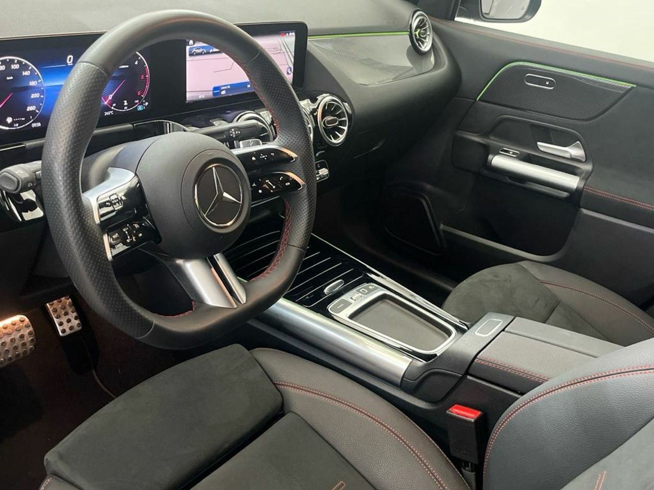 Mercedes GLA 200 d - Foto 2