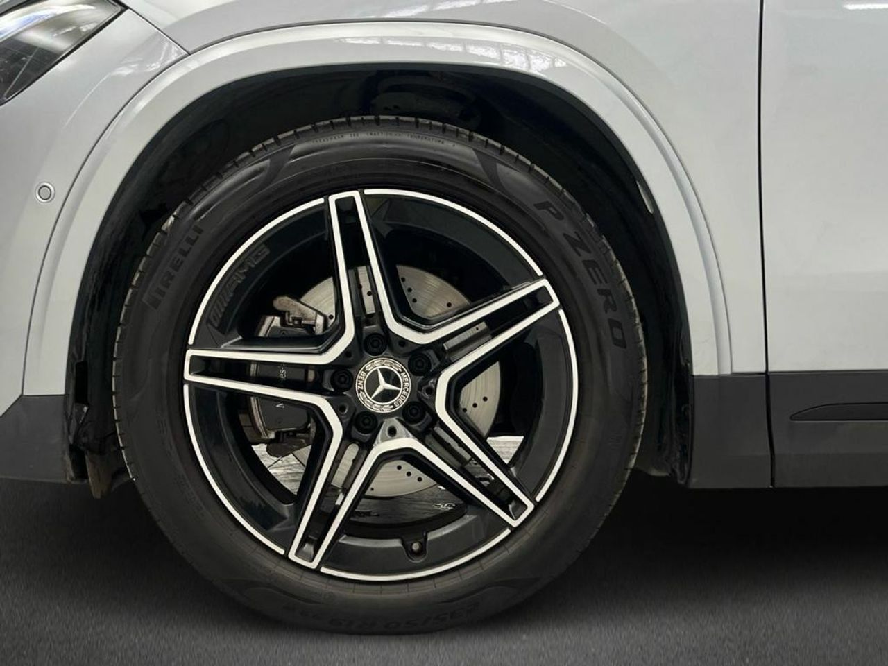 Mercedes GLA 200 d - Foto 2