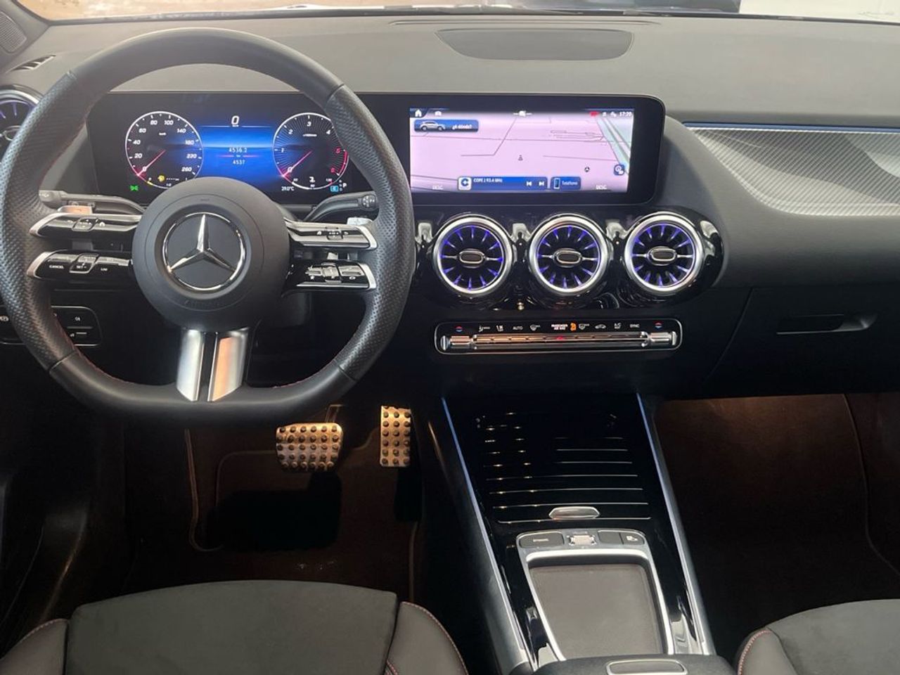 Mercedes GLA 200 d - Foto 2