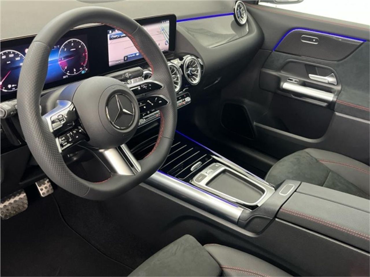 Mercedes GLA 200 d - Foto 2