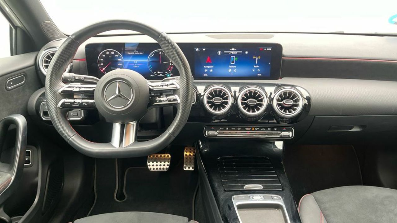 Mercedes Clase A 250 e Compacto - Foto 2