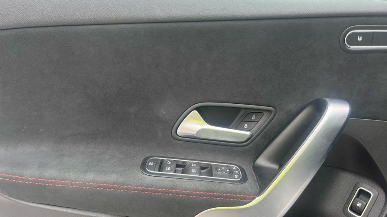 Mercedes Clase A 250 e Compacto - Foto 2