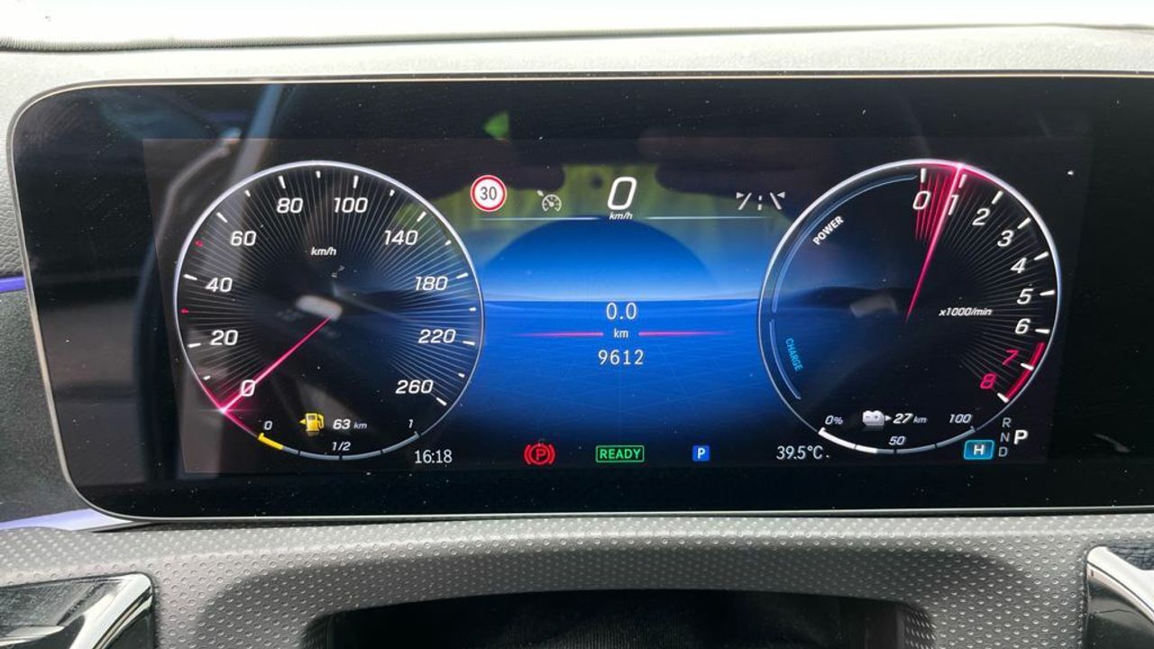 Mercedes Clase A 250 e Compacto - Foto 2