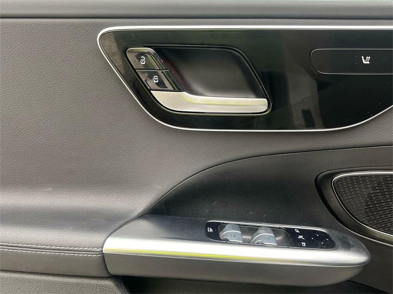 Mercedes Clase C 300 d e Berlina - Foto 2