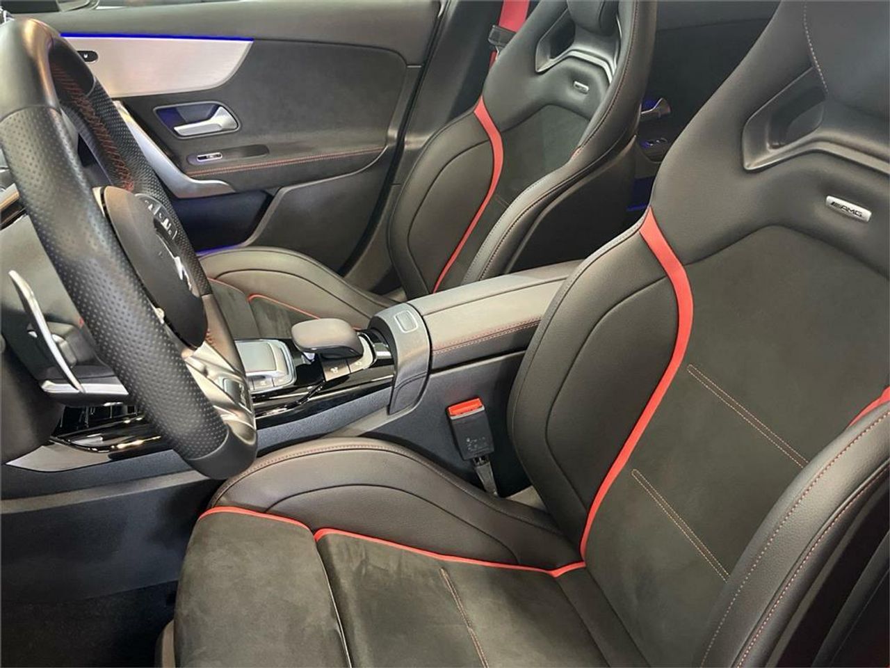 Mercedes Clase A Mercedes-AMG A 35 4MATIC+ - Foto 2