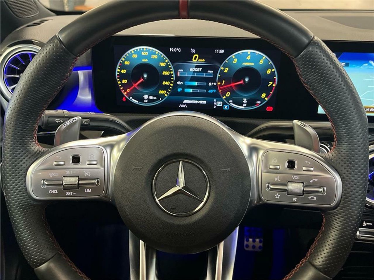 Mercedes Clase A Mercedes-AMG A 35 4MATIC+ - Foto 2
