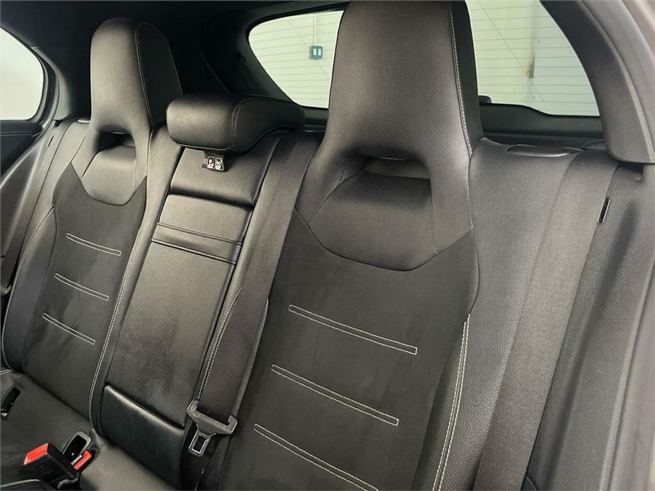 Mercedes Clase A 180 d AMG Line (EURO 6d) - Foto 2