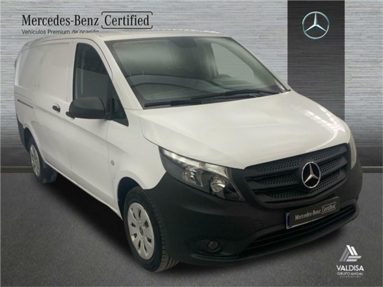 Mercedes Vito 110CDI 75kW furgón Base larga - Foto 2