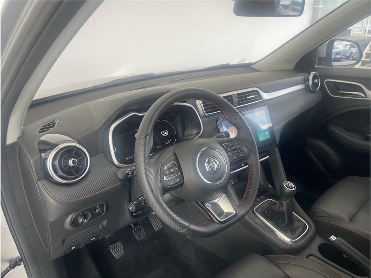 MG ZS 1.5 Luxury - Foto 2