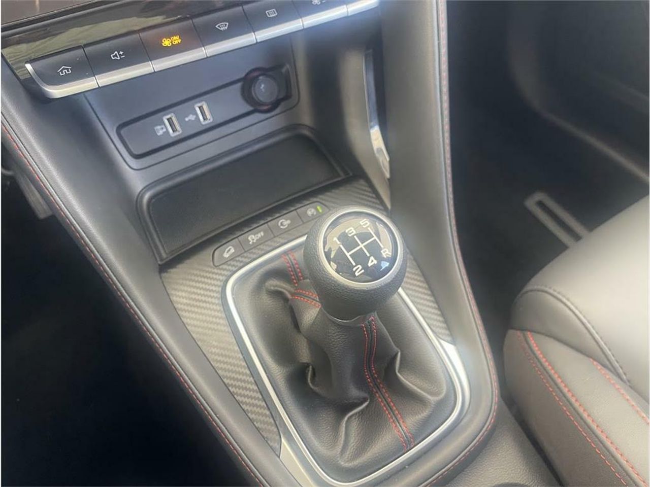 MG ZS 1.5 Luxury - Foto 2