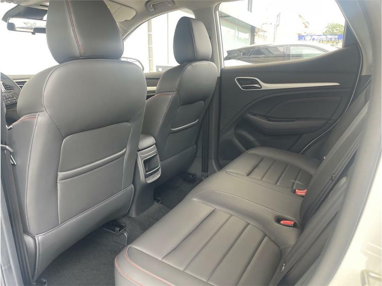 MG ZS 1.5 Luxury - Foto 2