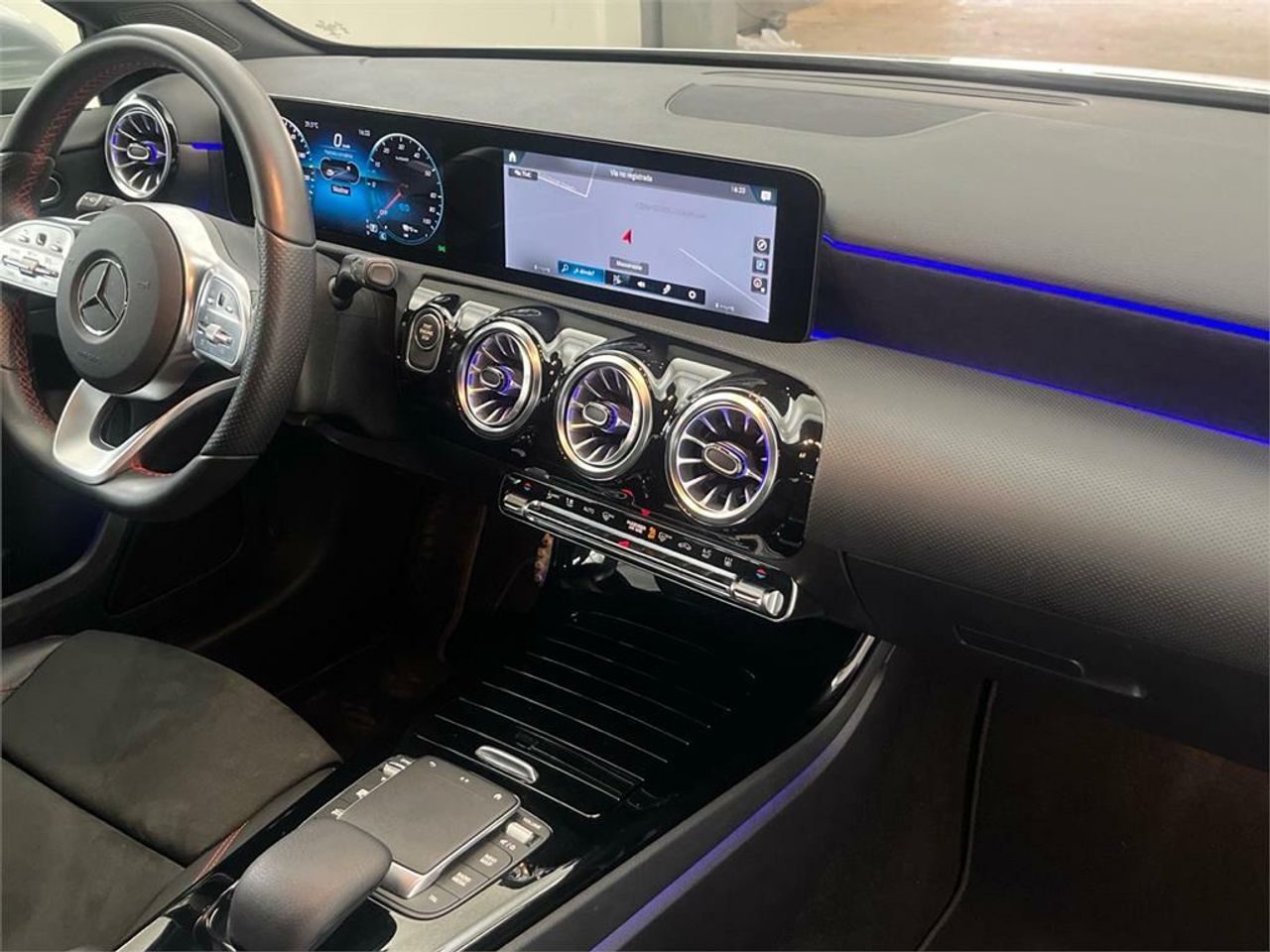 Mercedes Clase A A 250 e Sedan AMG Line (EURO 6d) - Foto 2