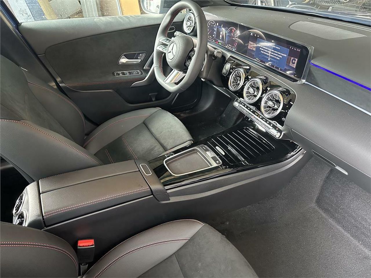 Mercedes Clase A 250 e con tecnología híbrida EQ Sedán - Foto 2