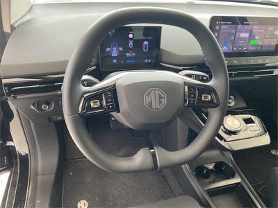 MG MG4 64kWh Luxury