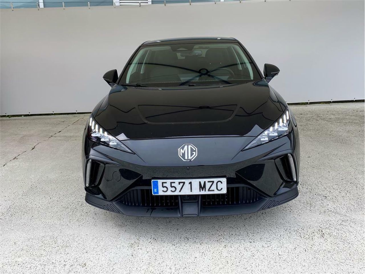 MG MG4 64kWh Luxury - Foto 2