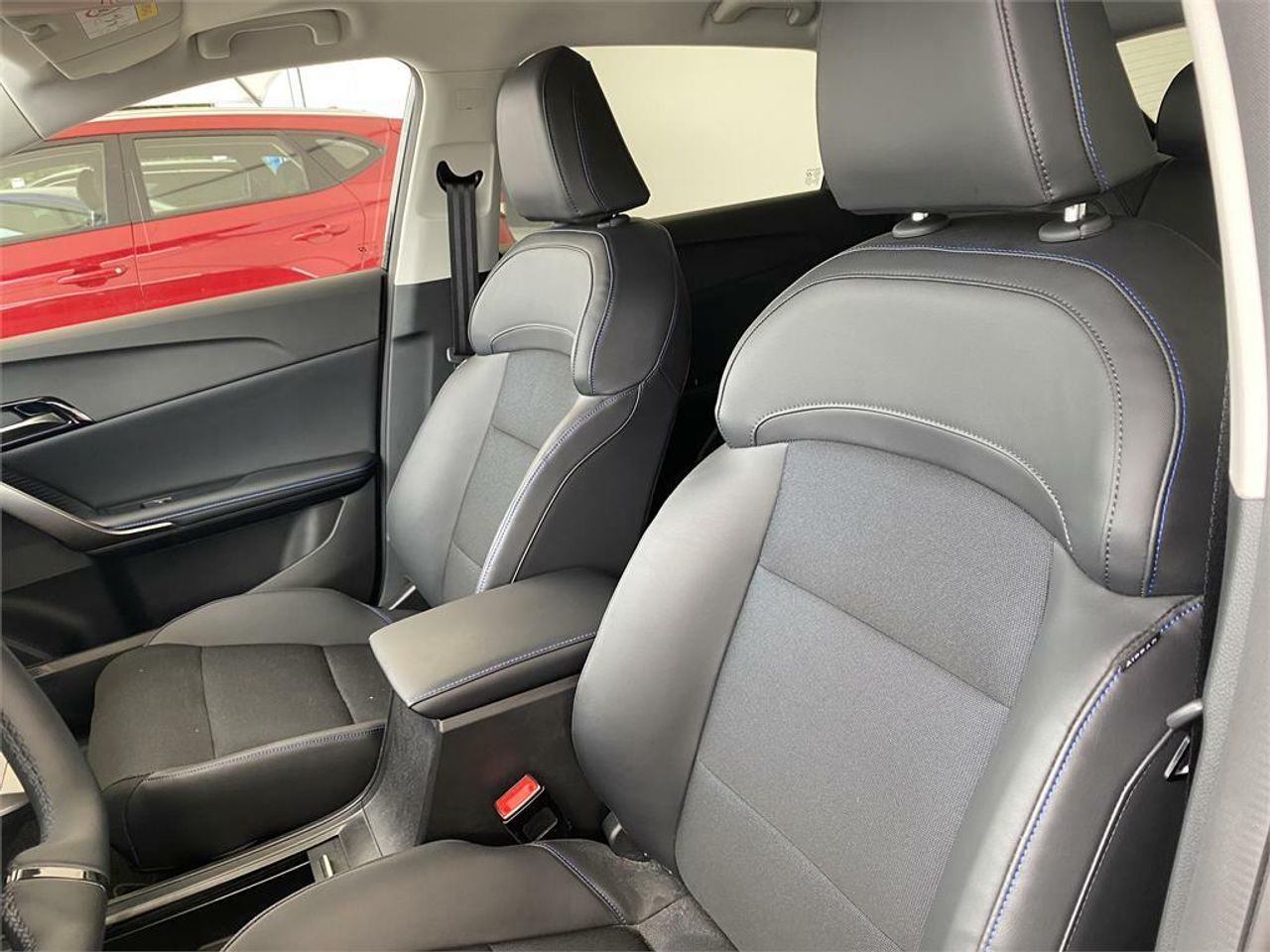 MG MG4 64kWh Luxury - Foto 2