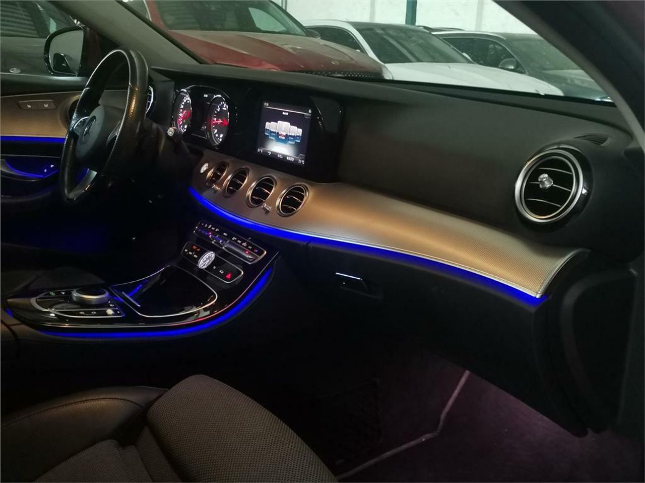 Mercedes Clase E 220 BlueTEC Avantgarde Plus - Foto 2