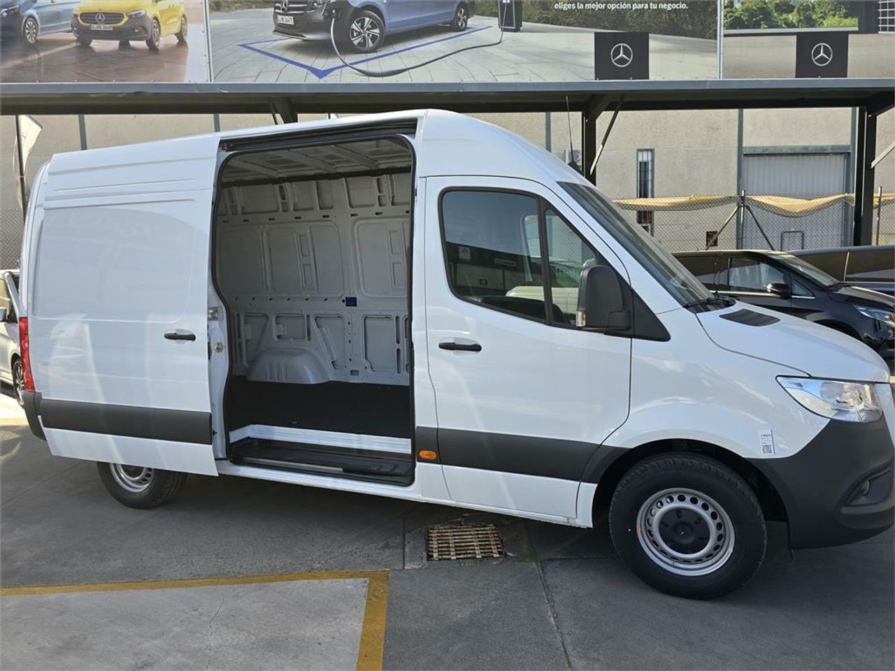 Mercedes Sprinter 311 CDI MEDIO 3.5T T. ALTO - Foto 2