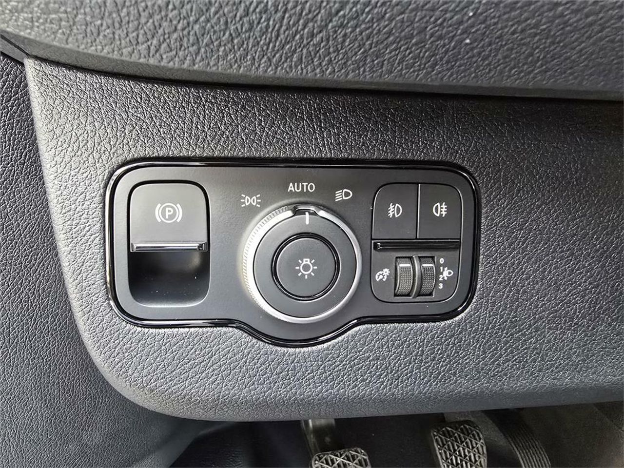 Mercedes Sprinter 311 CDI MEDIO 3.5T T. ALTO - Foto 2