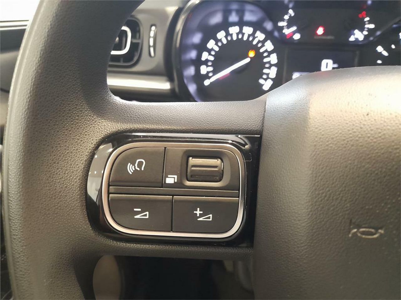 Citroën C3 PureTech 60KW (83CV) Feel - Foto 2