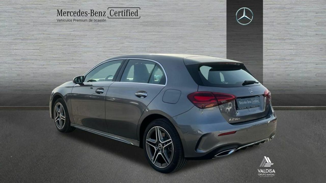 Mercedes Clase A 250 e Compacto - Foto 2