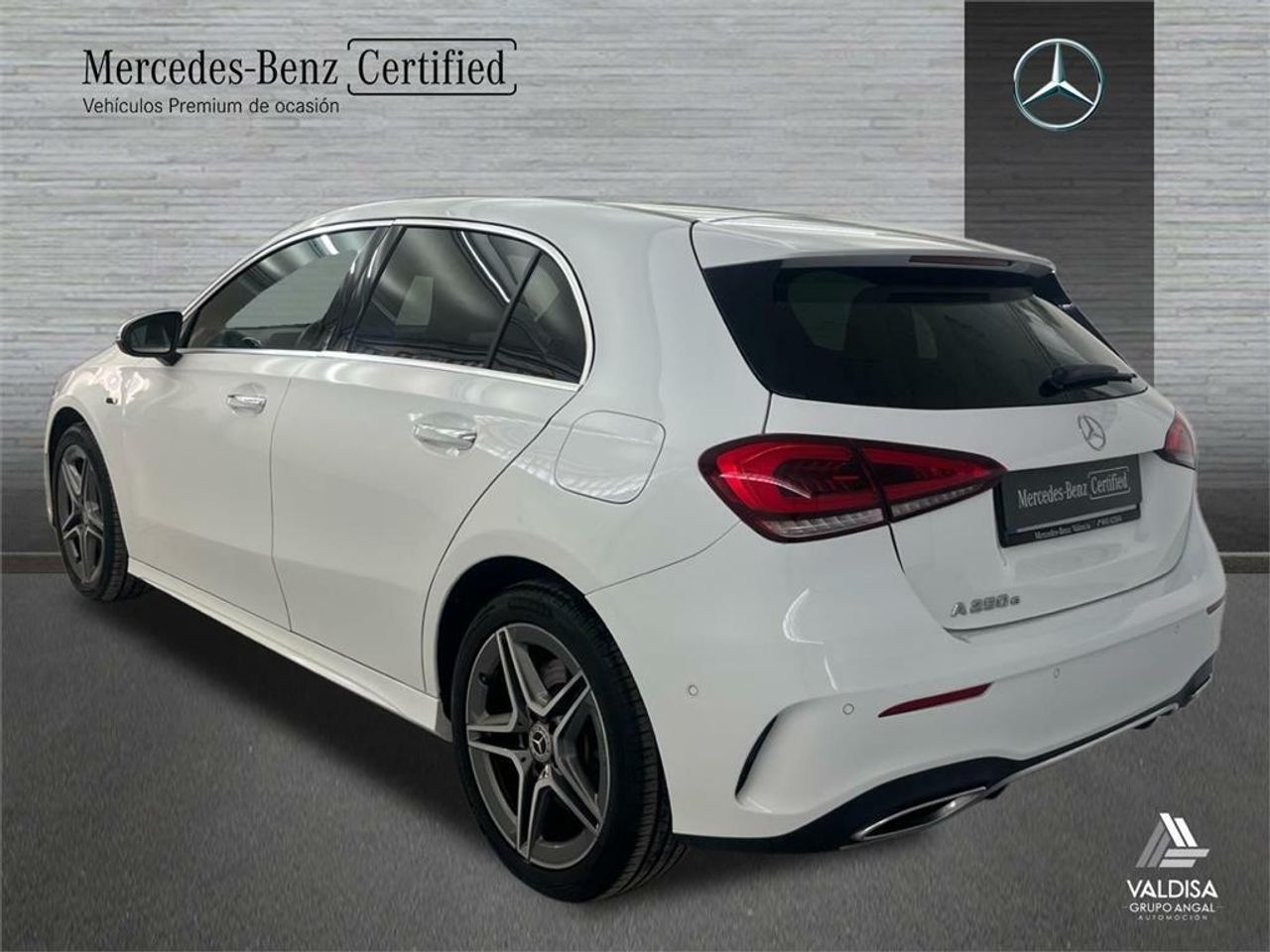 Mercedes Clase A 250 e AMG Line (EURO 6d) - Foto 2