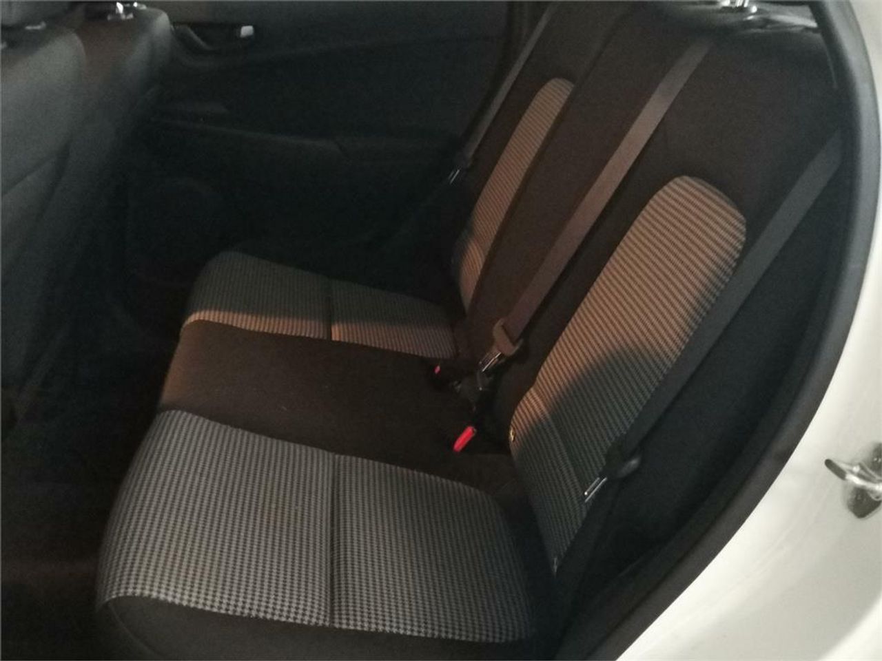 Hyundai Kona 1.0 TGDI Klass 4X2 - Foto 2