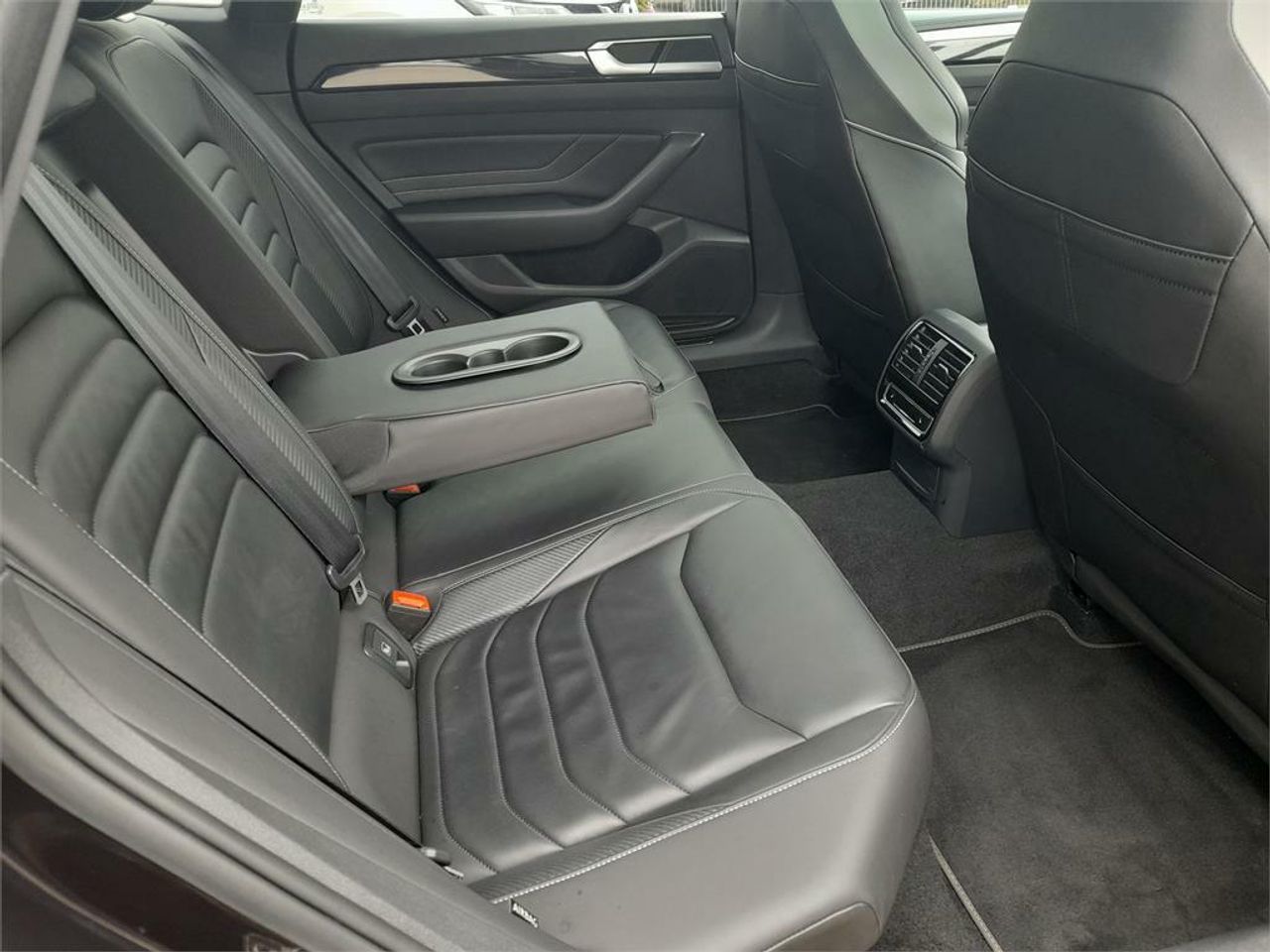 Volkswagen Arteon R-Line 2.0 TDI 147kW (200CV) DSG S Brake - Foto 2